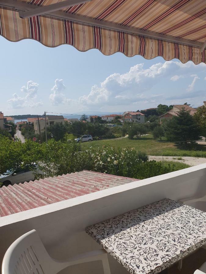 Apartments Slavica Раб Экстерьер фото