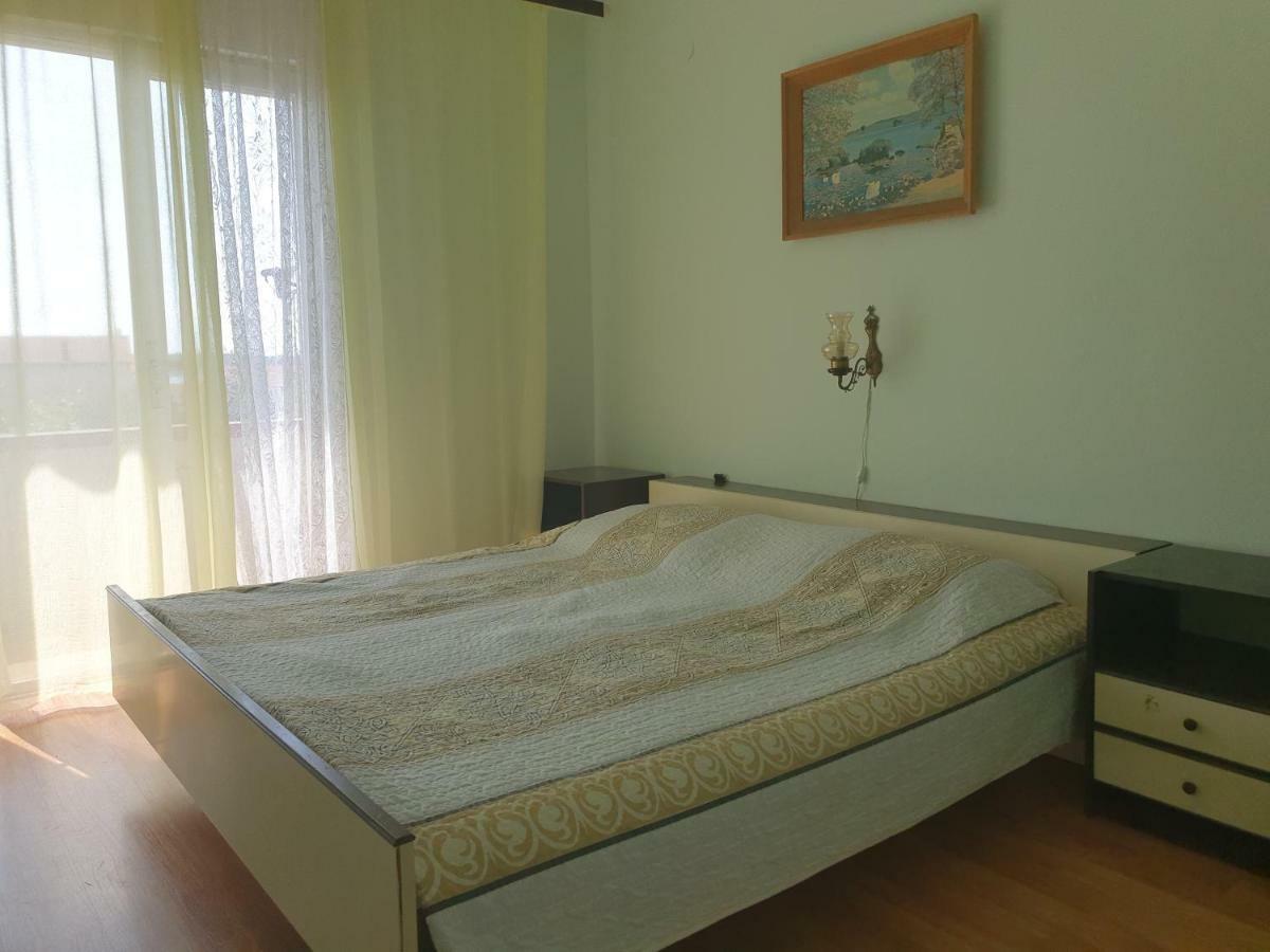 Apartments Slavica Раб Экстерьер фото