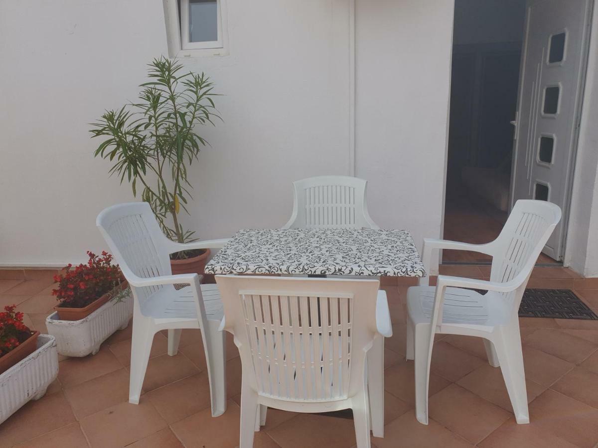 Apartments Slavica Раб Экстерьер фото